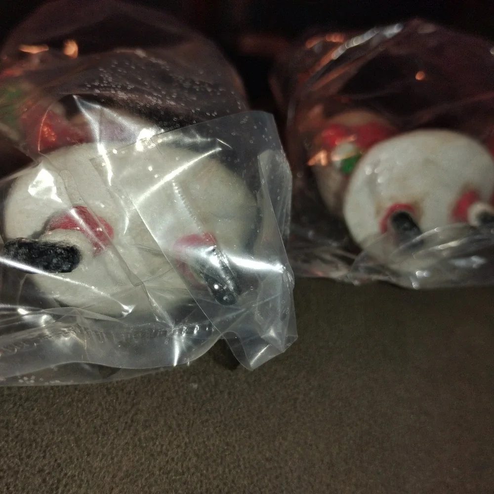 EnrichFun Santas Set of 2 Ornaments Hand Painted Ethoxylate Resin NOB